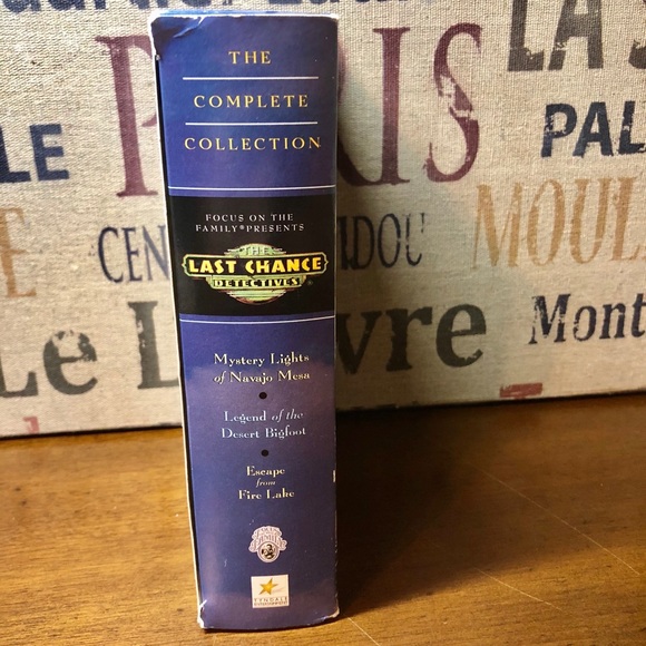 The Last Chance Detectives Complete Collection - Picture 2 of 6
